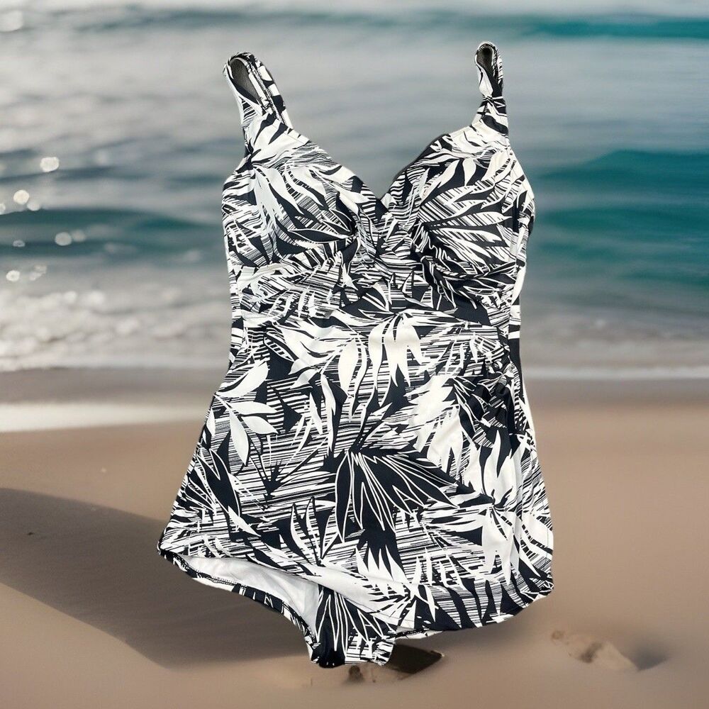 Croft & Barrow Tummy Slimmer 1 Piece Swimsuit Women’s Size 18 Black White NWT